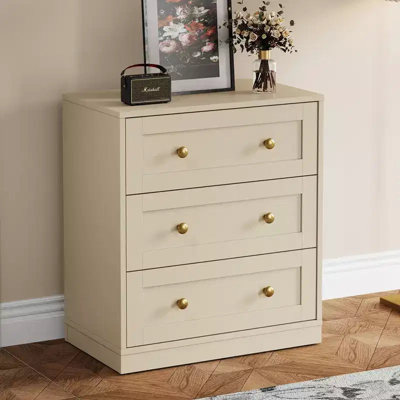 Heynemo 3-Drawer Nightstand, Spacious Bedside Table with Gold Round Knobs, Modern Wooden End Table, Accent Chest of Drawers for Bedroom