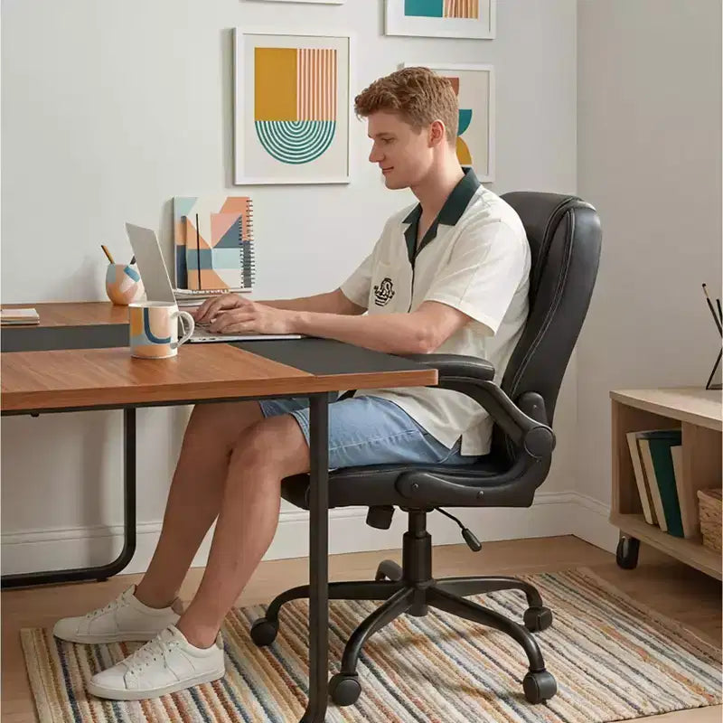 Chaise de bureau ergonomique Pinmoco avec coussin double couche, chaise de jeu avec roulettes et accoudoirs relevables, cuir PU