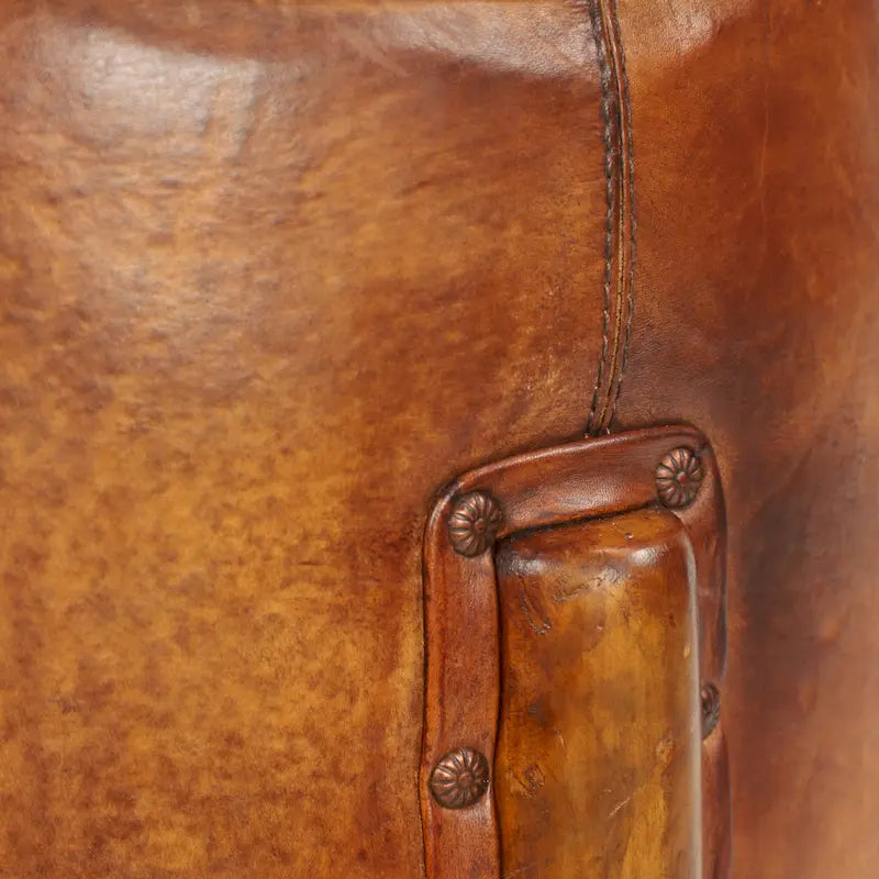 Tabouret en teck fait main en cuir rembourré avec pieds en bois - Marron - Roche River Decor