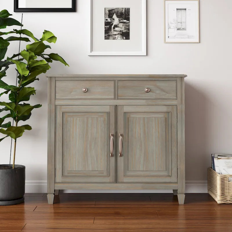 WYNDENHALL Hampshire Armoire de rangement traditionnelle en bois massif de 40 po de largeur pour entrée - 40 larg. x 15 prof. x 36 haut.