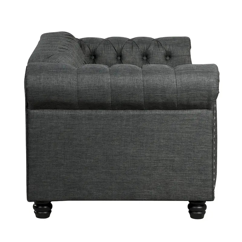 Causeuse Morden Fort Chesterfield en lin avec capitonnage, clous décoratifs et pieds en bois massif pour salon