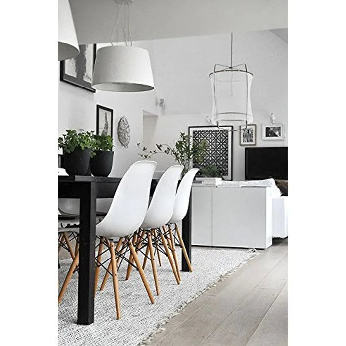 Lot de 2 chaises Eiffel design en plastique Pieds en bois massif Rétro Coque moulée Hôtel Dowel Pour cuisine chambre bureau