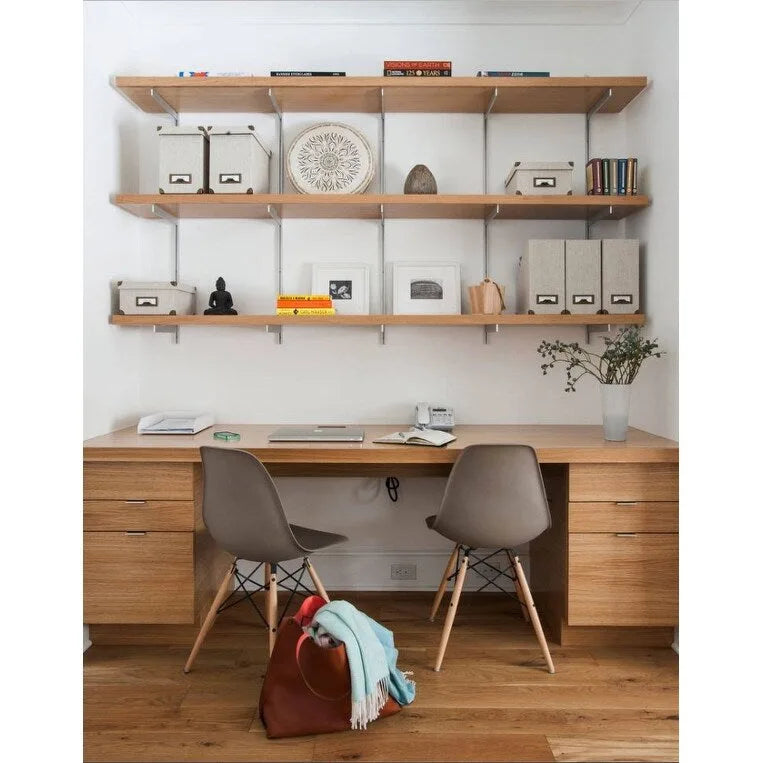 Lot de 2 chaises Eiffel design en plastique Pieds en bois massif Rétro Coque moulée Hôtel Dowel Pour cuisine chambre bureau