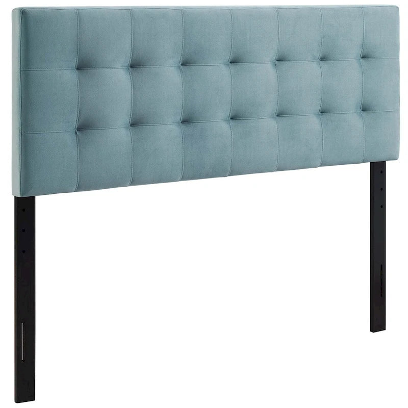Tête de lit capitonnée en velours Carson Carrington Labbgard Grand lit (Queen-size) couleur biscuit