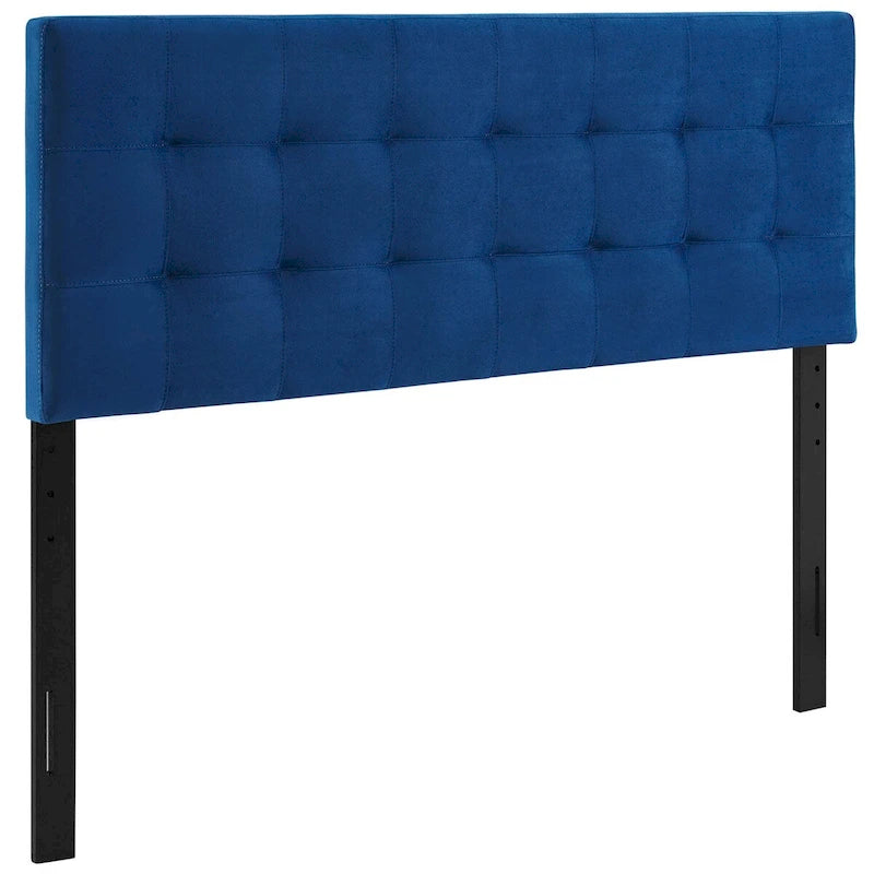 Tête de lit capitonnée en velours Carson Carrington Labbgard Grand lit (Queen-size) couleur biscuit