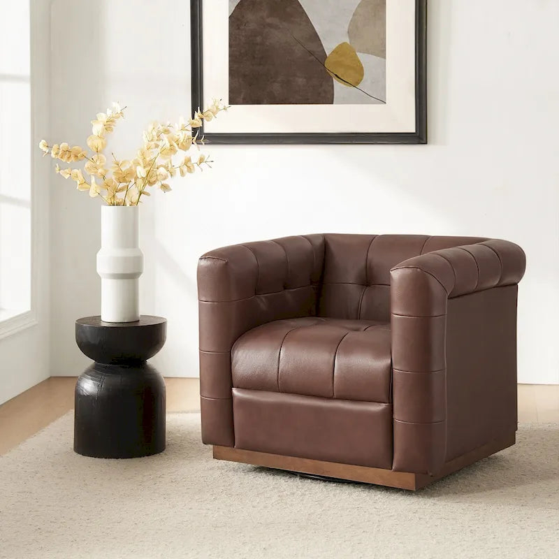 Fauteuil club pivotant touffeté en cuir véritable de milieu de siècle Jeremias avec tablier en bois par HULALA HOME